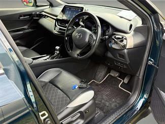2019 Toyota C-HR - Thumbnail