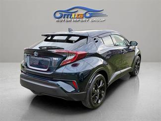 2019 Toyota C-HR - Thumbnail