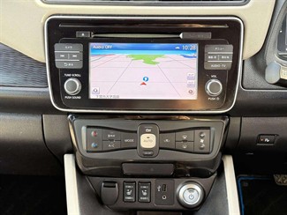2018 Nissan Leaf - Thumbnail