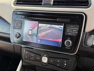 2018 Nissan Leaf - Thumbnail