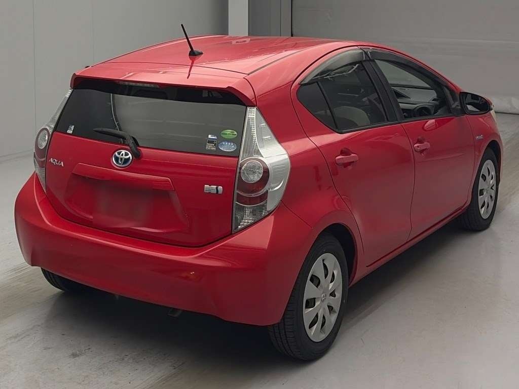 2013 Toyota Aqua