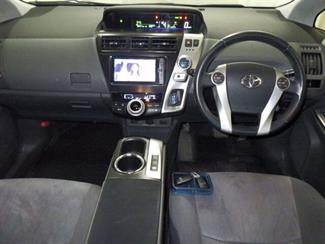 2014 Toyota Prius - Thumbnail