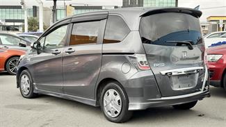 2012 Honda FREED - Thumbnail