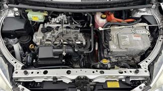 2013 Toyota Aqua - Thumbnail