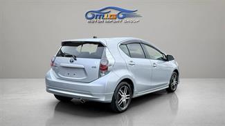 2013 Toyota Aqua - Thumbnail