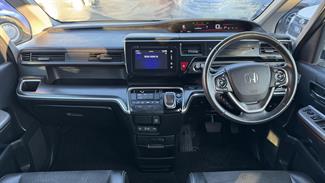 2018 Honda Step Wagon - Thumbnail