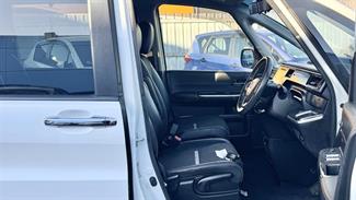 2018 Honda Step Wagon - Thumbnail
