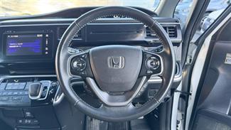 2018 Honda Step Wagon - Thumbnail