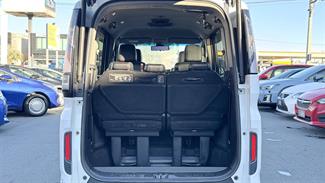2018 Honda Step Wagon - Thumbnail
