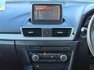 2014 Mazda Axela - Thumbnail