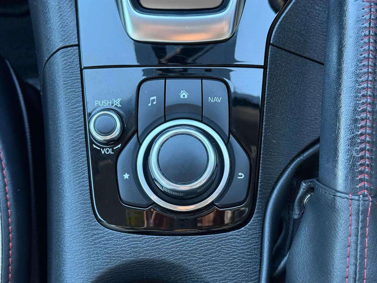 2014 Mazda Axela