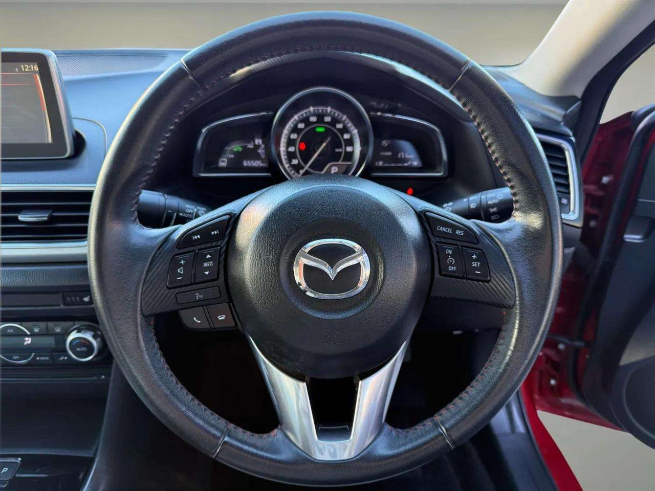 2014 Mazda Axela