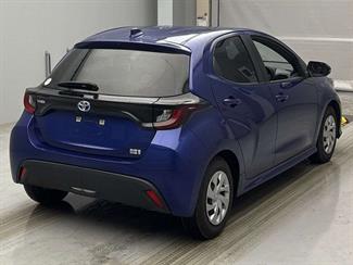 2022 Toyota YARIS - Thumbnail