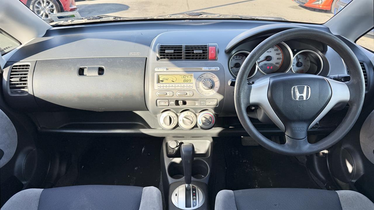 2004 Honda Fit