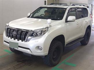 2016 Toyota LAND CRUISER - Thumbnail