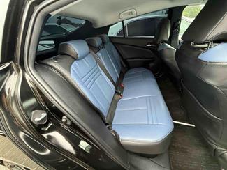 2017 Toyota Prius - Thumbnail