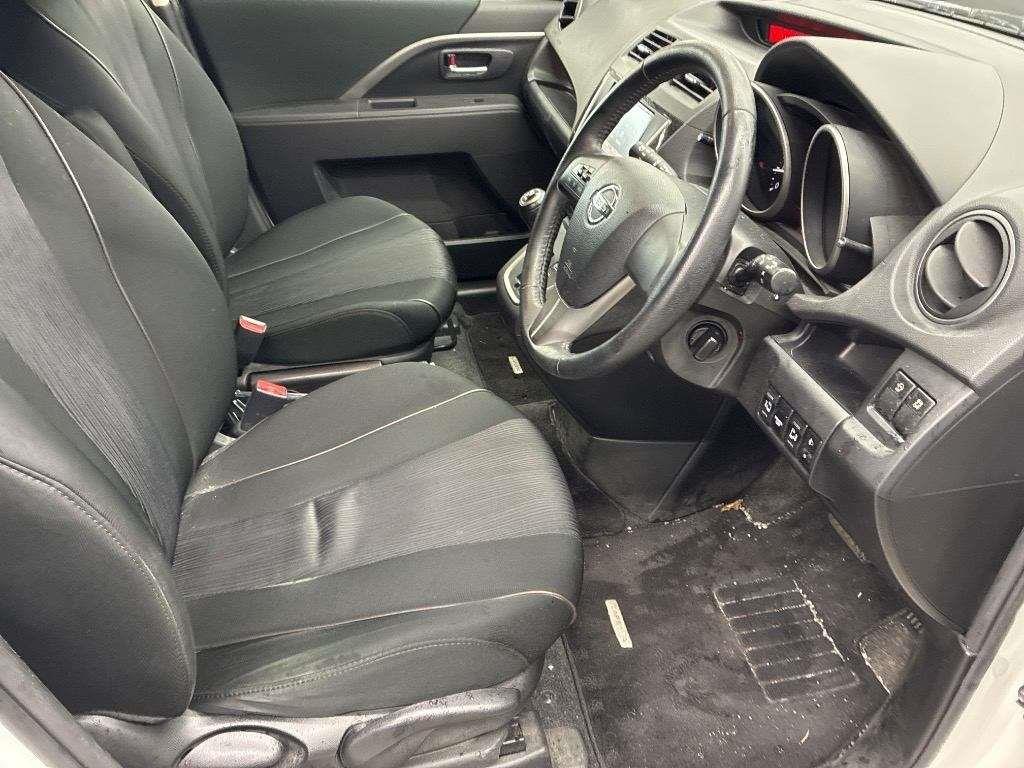 2015 Nissan Lafesta