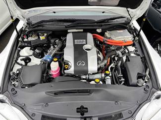 2013 Lexus IS 300H - Thumbnail