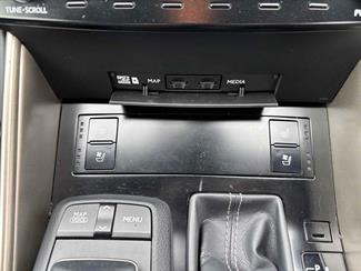 2013 Lexus IS 300H - Thumbnail