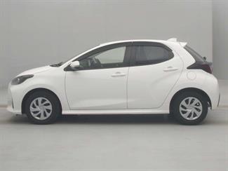 2020 Toyota Yaris - Thumbnail