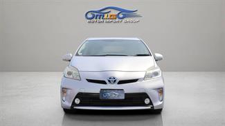 2012 Toyota Prius - Thumbnail