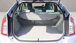 2012 Toyota Prius - Thumbnail