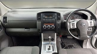 2013 Nissan Navara - Thumbnail