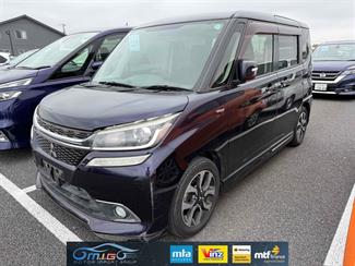 2017 Mitsubishi DELICA - Thumbnail