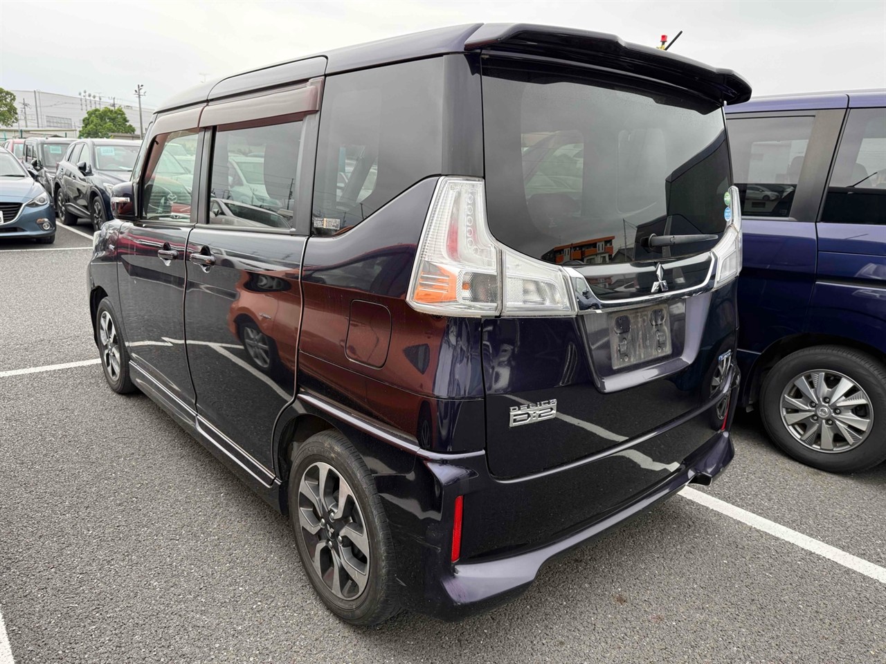 2017 Mitsubishi DELICA