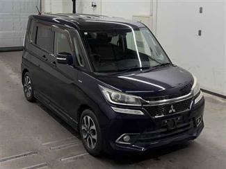 2017 Mitsubishi DELICA - Thumbnail