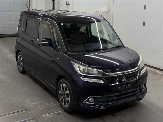 2017 Mitsubishi DELICA