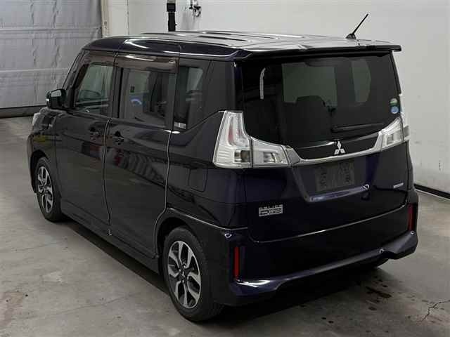 2017 Mitsubishi DELICA