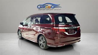2014 Honda Odyssey - Thumbnail