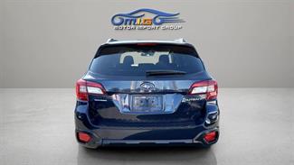 2016 Subaru Outback - Thumbnail