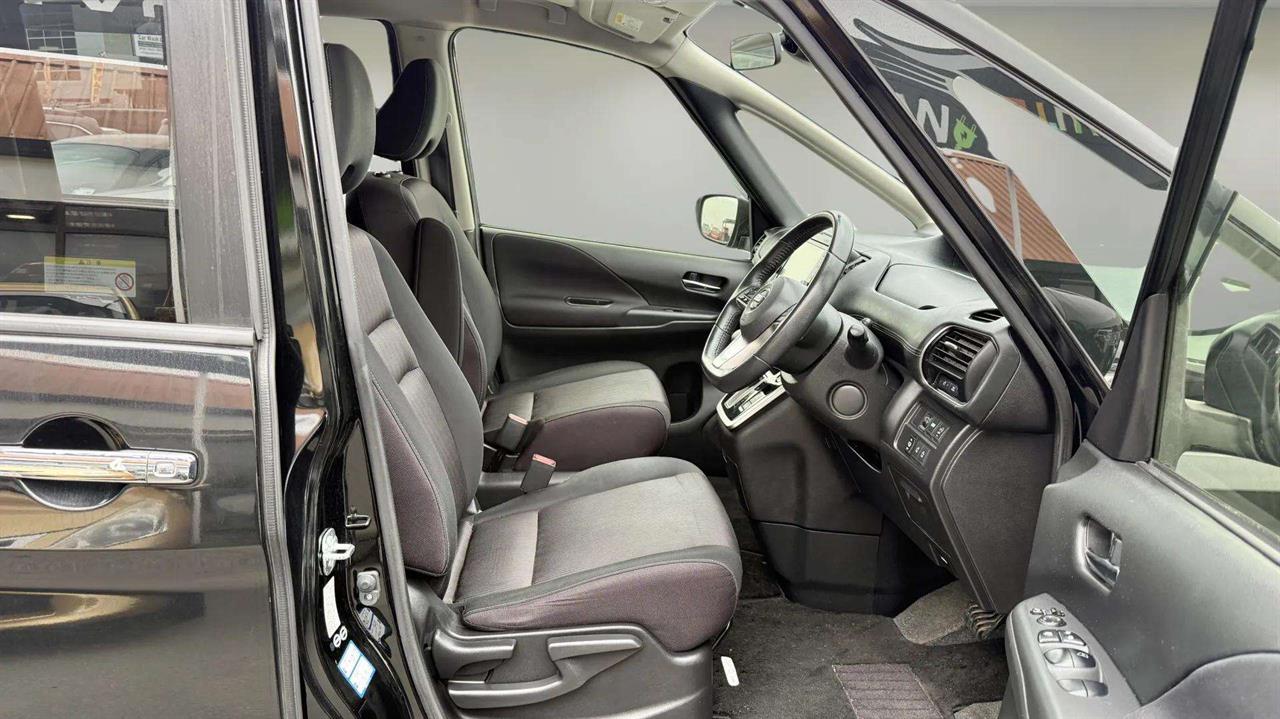 2017 Nissan Serena