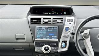2013 Toyota Prius - Thumbnail