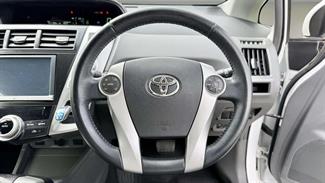 2013 Toyota Prius - Thumbnail