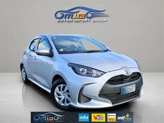2020 Toyota YARIS - Thumbnail