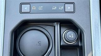 2019 Land Rover Range Rover Evoque - Thumbnail