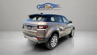 2019 Land Rover Range Rover Evoque - Thumbnail