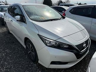 2020 Nissan Leaf - Thumbnail