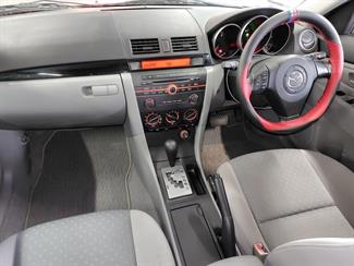 2005 Mazda Axela - Thumbnail