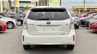 2014 Toyota Prius - Thumbnail