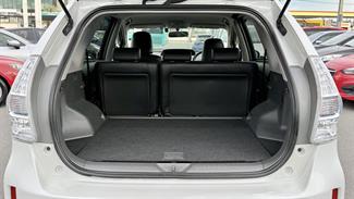 2014 Toyota Prius - Thumbnail