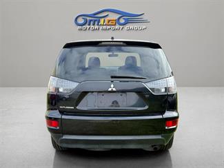 2009 Mitsubishi Outlander - Thumbnail