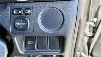 2018 Toyota Hiace - Thumbnail