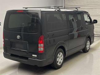2018 Toyota Hiace - Thumbnail