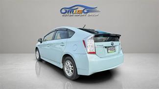 2009 Toyota Prius - Thumbnail