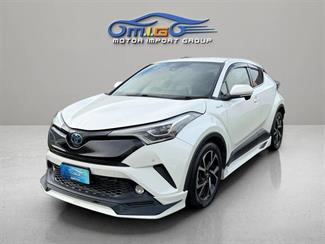 2017 Toyota C-HR - Thumbnail