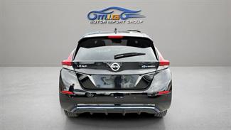 2020 Nissan Leaf - Thumbnail